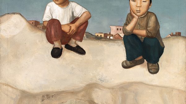 蹲着的小孩